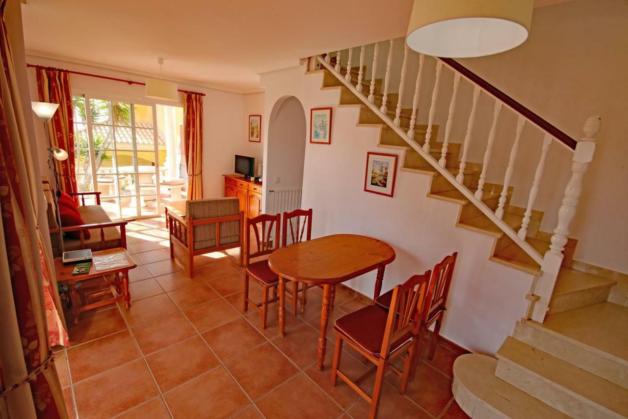 Las Dunas 2 By Rentmedano Pretty 2 Bedroom Villa, Ocean Views, Pool And Wifi El Médano Екстериор снимка